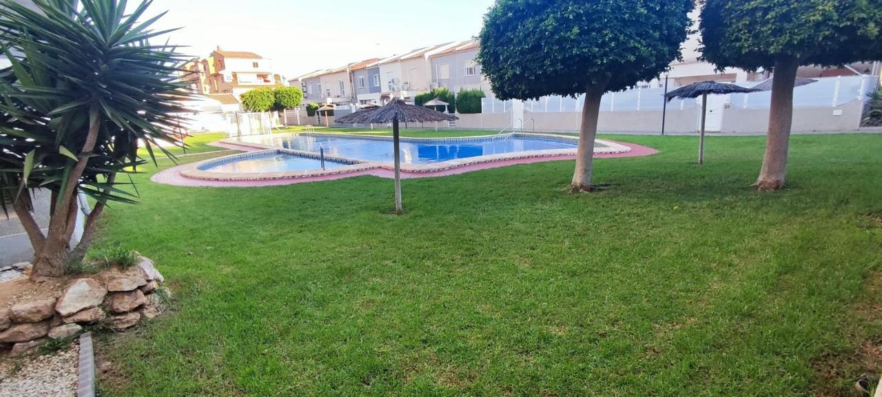 Estudio De Lujo Torrevieja Eksteriør bilde